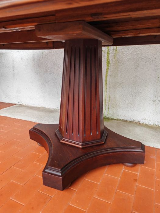 Mesa antiga madeira maciça