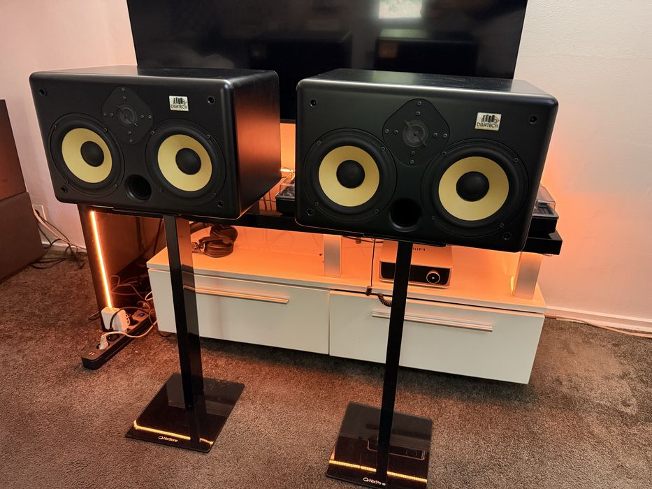 Monitory studyjne Kolumny Focal Divatech MC 26