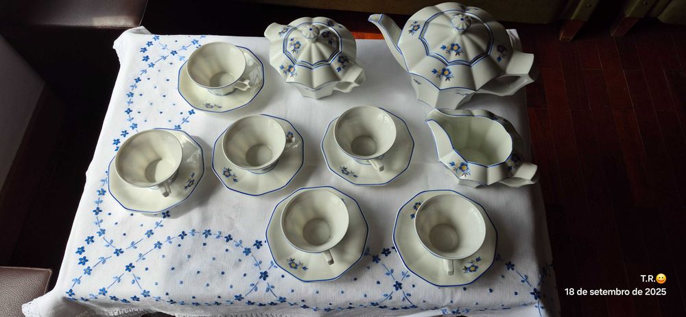 Serviço de Chá Vintage da S.P. Coimbra