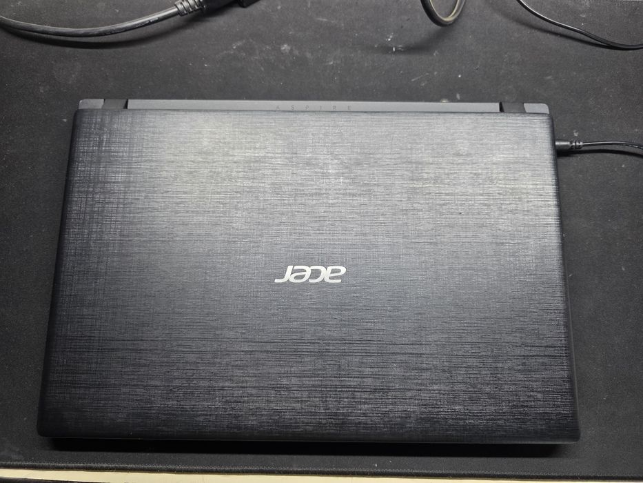 Portátil Acer aspire a315-51