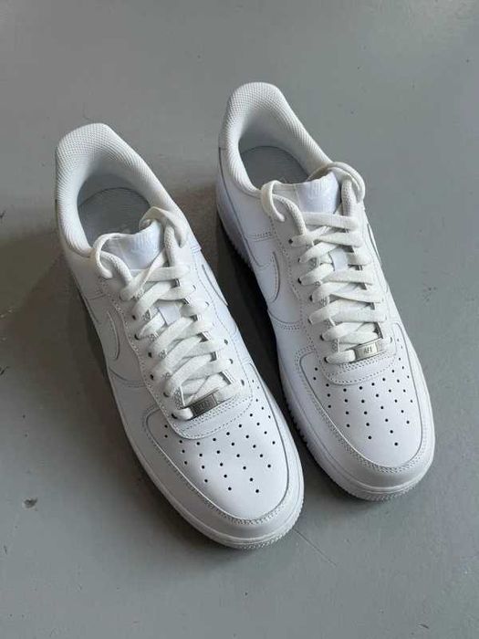 Nike Air Force 1 Low '07 Biały R.44