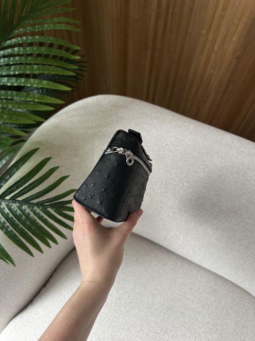 Сумка Loro Piana Extra Bag 19 Ostrich Leather Black — zdjęcie 4
