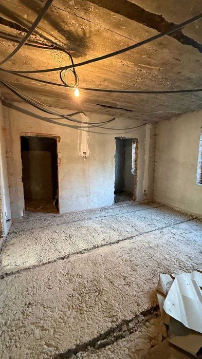 Продаж будинку в мальовничому місці — с. Коростувата