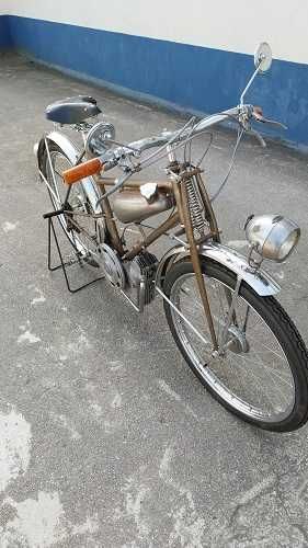 Cucciolo ciclomotor do anos 60