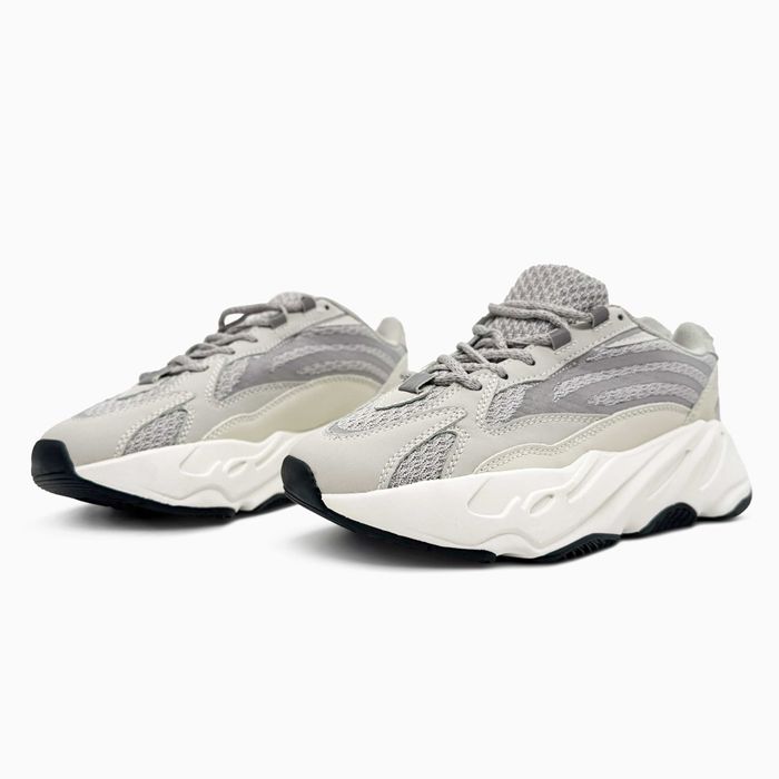 Чоловічі кросівки Adidas Yeezy Boost 700 V2 "Static" Розміри 40-45