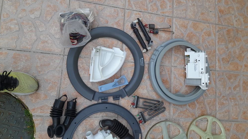 Lote de peças para máquinas Ariston Hotpoint lavar roupa.