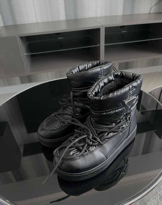 Угги                  .