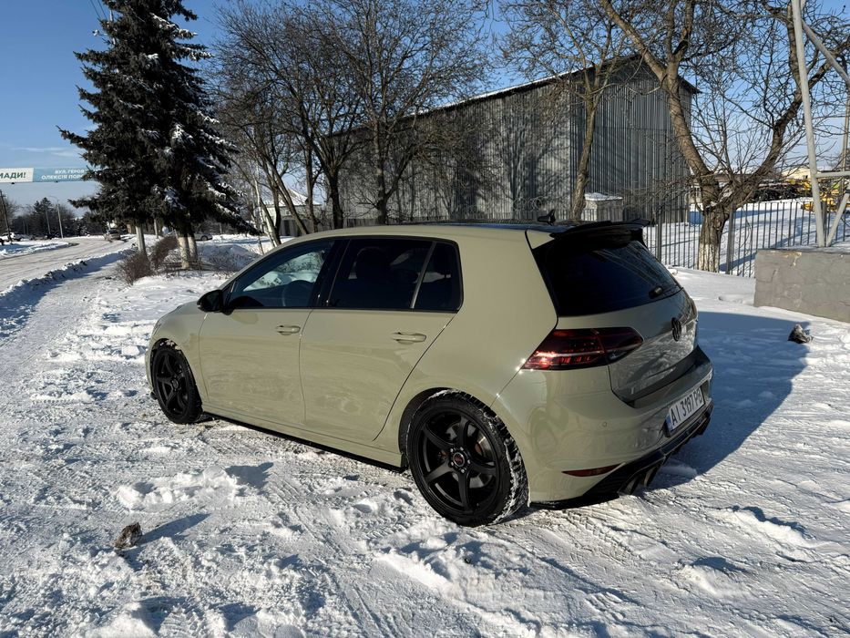 Volkswagen Golf R MK7