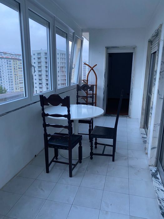Quarto grande ! E bem localizado