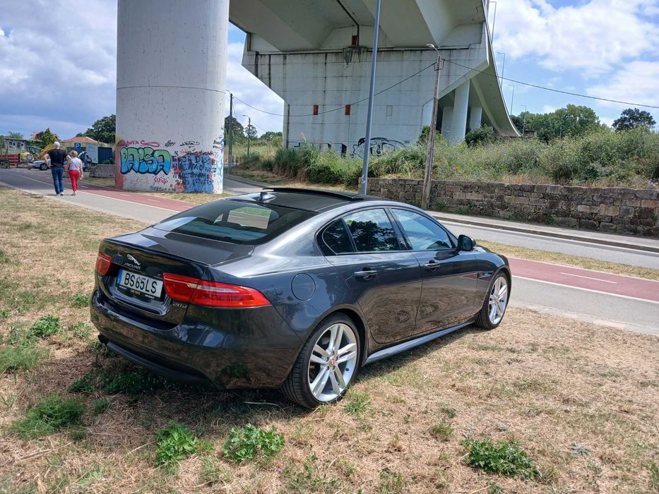 Jaguar Xe 20d ano 2016