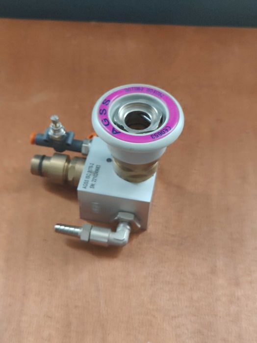 tomada ega behringer venturi