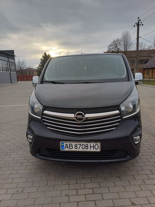 Продаю машину перший власник в Україні