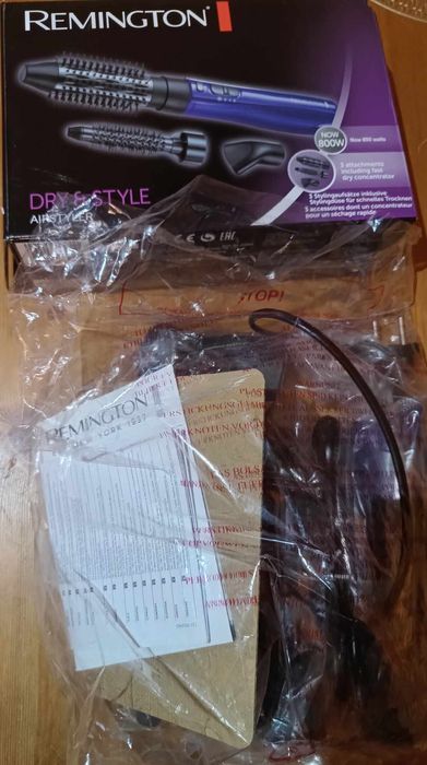 Nowa suszarko-lokówka Remington AS800