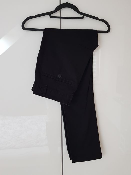 Czarne spodnie męskie W31 basic uniwersalne chinosy na codzień na elegancko do wszystkiego