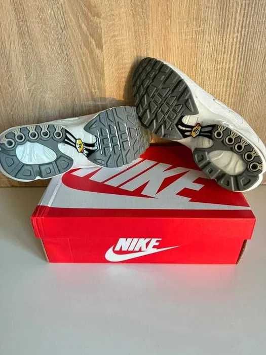 Buty  Nike Air Max TN Plus White R.43