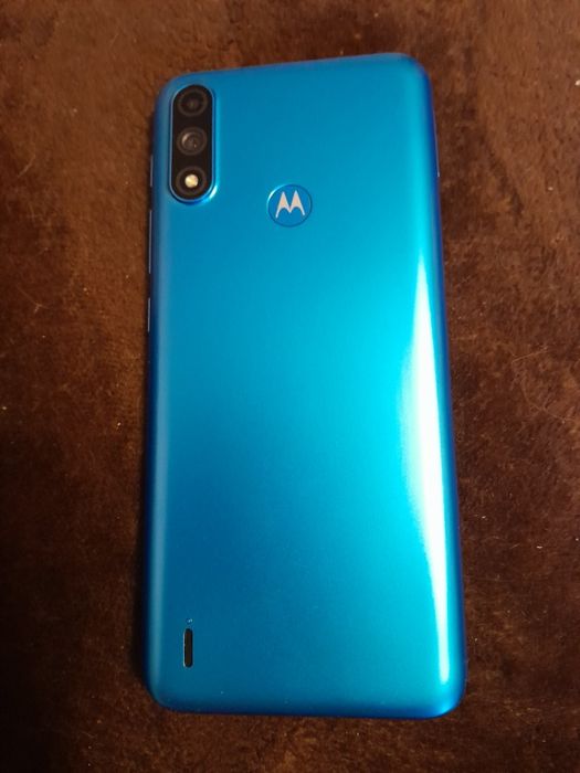 Смартфон Moto e7i