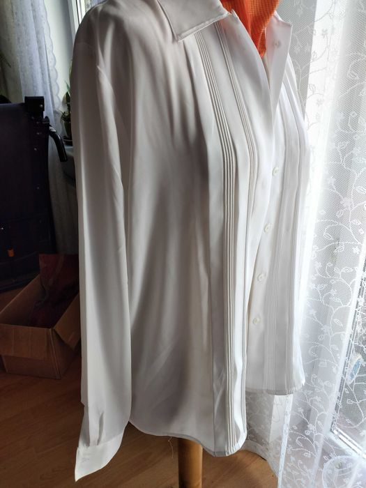 Klasyczna elegancka bluzka biała z ozdobnymi stebnówkami R12,44, XXL.