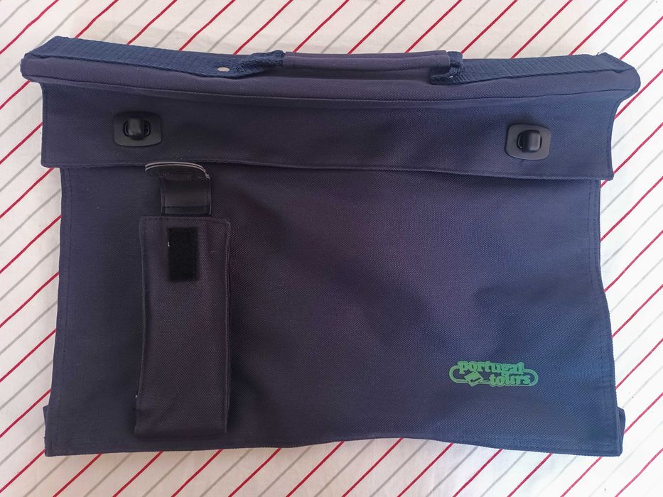 Bolsa de Documentos ou Catálogos quase sem uso mas em bom estado.