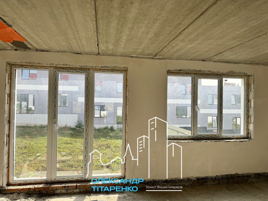 Сучасний таунхаус вже готовий до ремонту!