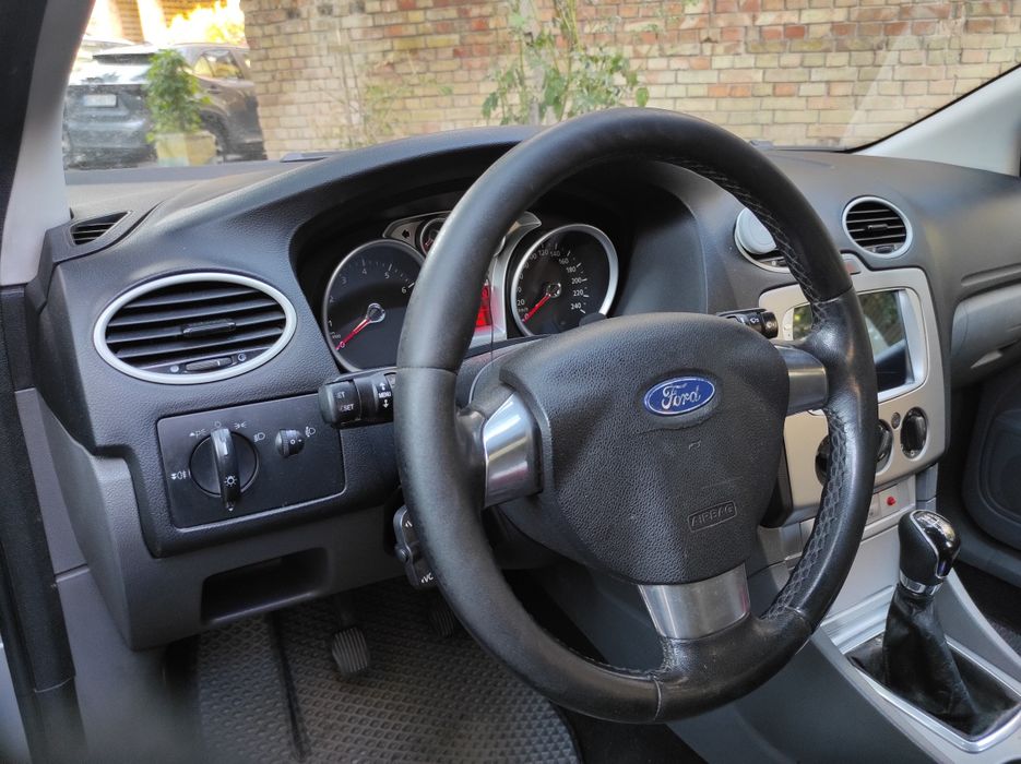 Ford Focus ll  (рестайл) універсал, 1.6 бензин. ГБО 2010 р.