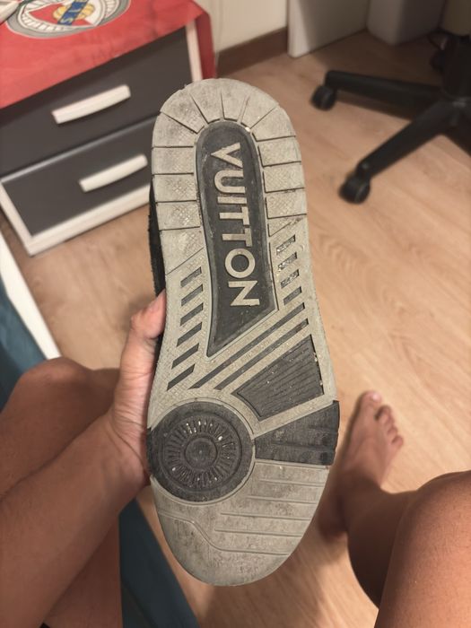 teni louis vuitton