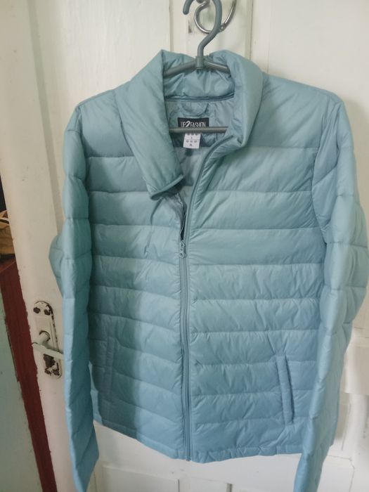 Куртки жіночі весгяні