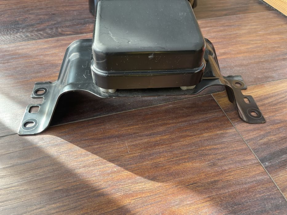 Радар distronic MAZDA - KD7J 67XA1 - зелений!