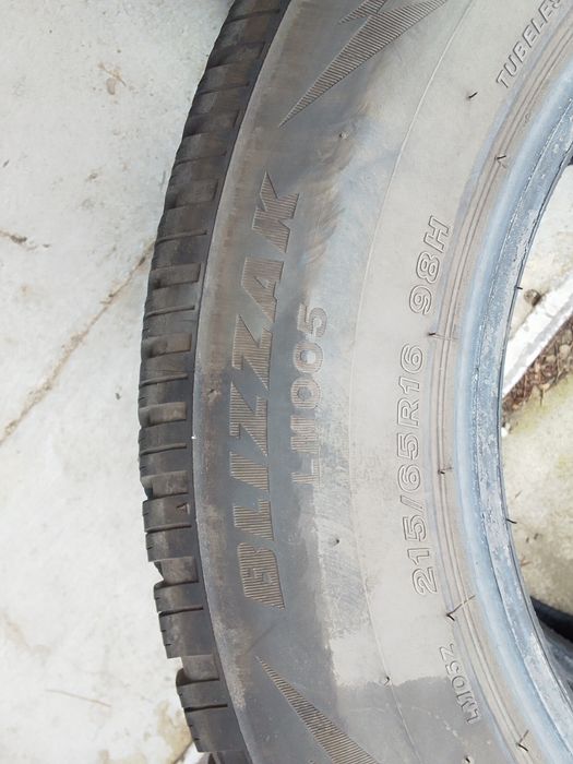 2 Opony zimowe 215/65r16 BRIDGESTONE 2024r