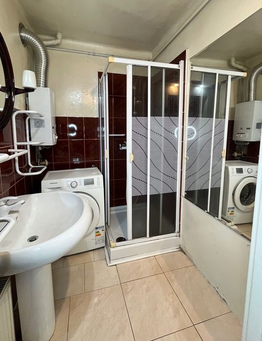 Odnowione mieszkanie z dużym salonem i balkonem - sprzedaż Chełmek