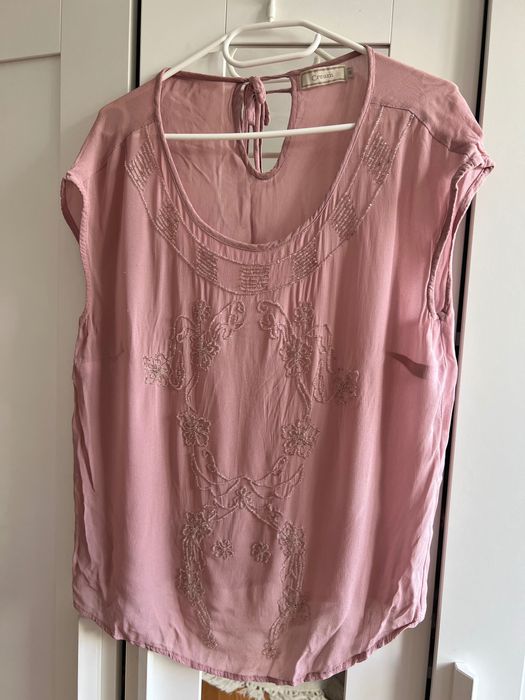 Bluzka haftowana koralikami, Cream