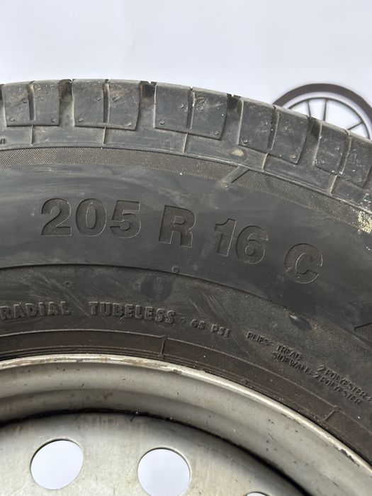 Колеса в зборі 205/80 R16C Continental,6х114.3 R16 Nissan Navara