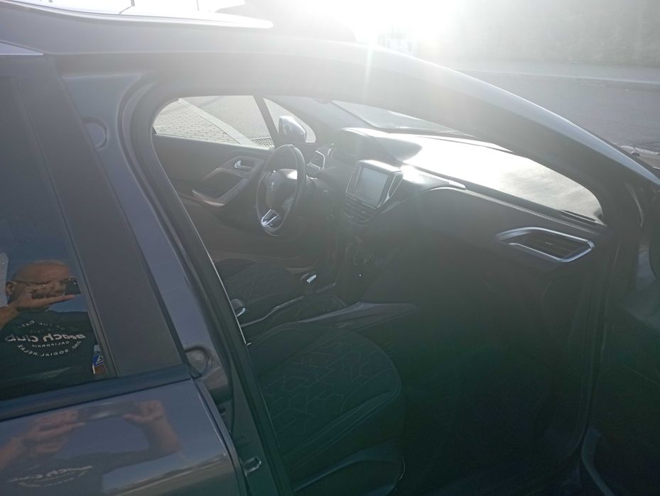 Peugeot 2008 2016 — photo 3