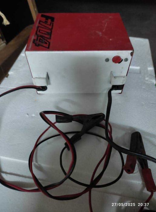 Carregador de baterias