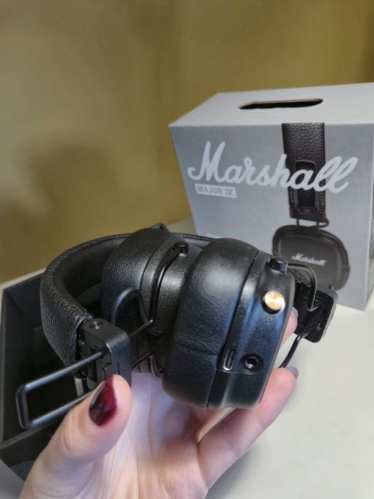 Headphones Marshall Major IV
