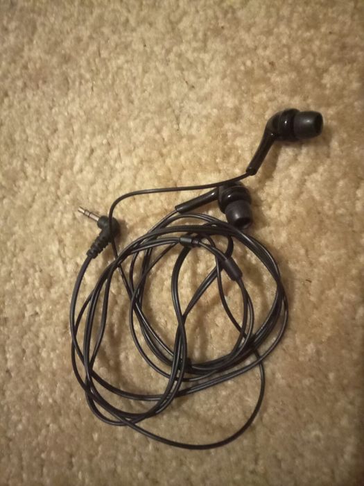 наушники, зарядка