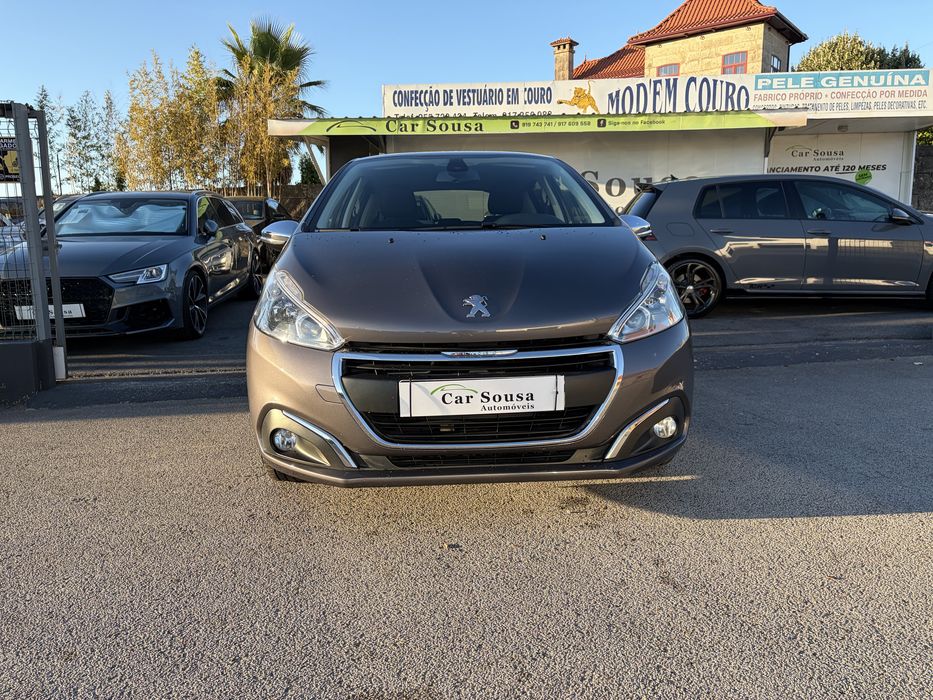 Peugeot 208 Style 1.2 foto 2