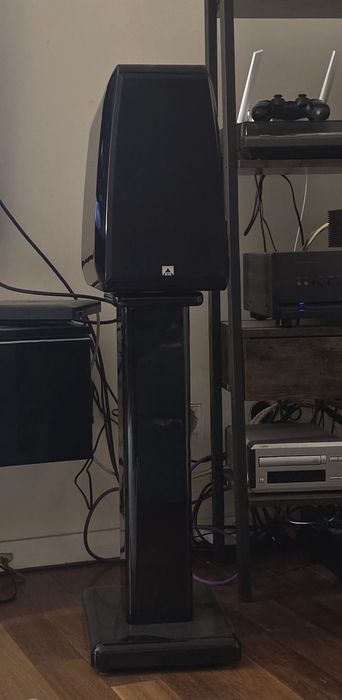 Kolumny podstawkowe XTZ Seas Exel - wzmacniacz  JVC  A X-1