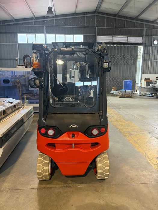 Empilhador Linde Elétrico