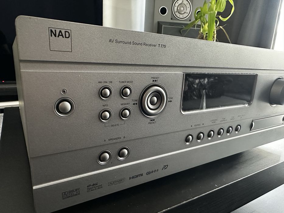 NAD T775 amplituner wielokanałowy 7.2