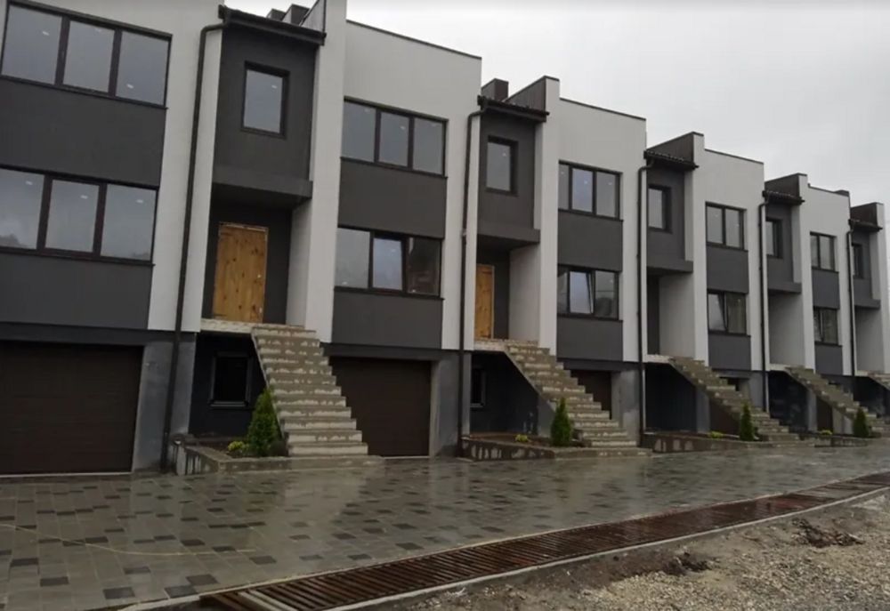 Продаж 3 пов. таунхауса, ділянка 3 сот, 190 кв.м. Петриків