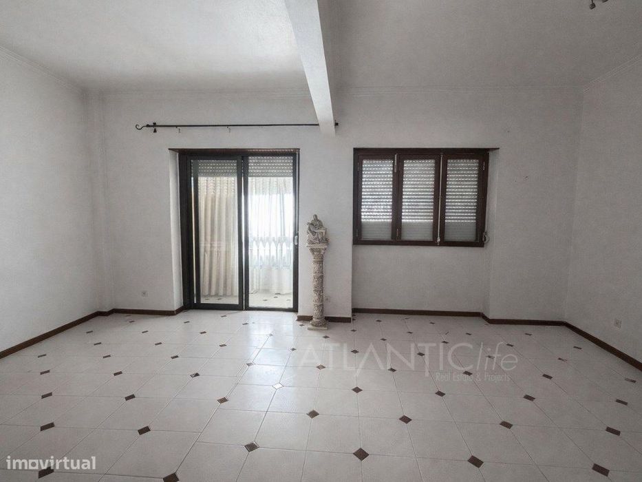 Apartamento T2 Mercês — Algueirão-Mem Martins, Lisboa
