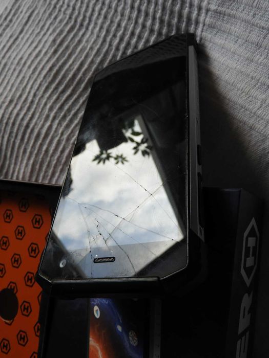 telefon Hammer Energy 2