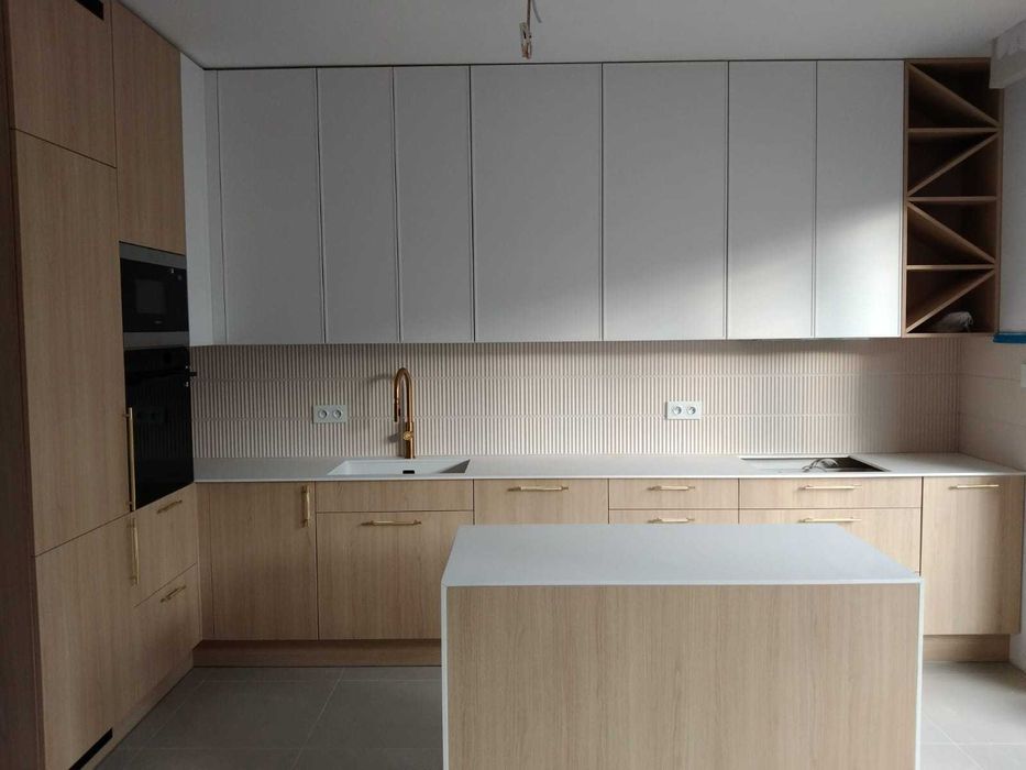 Solidne Meble na wymiar wraz z montażem Łódź Terminowo Umowa Projekt3d