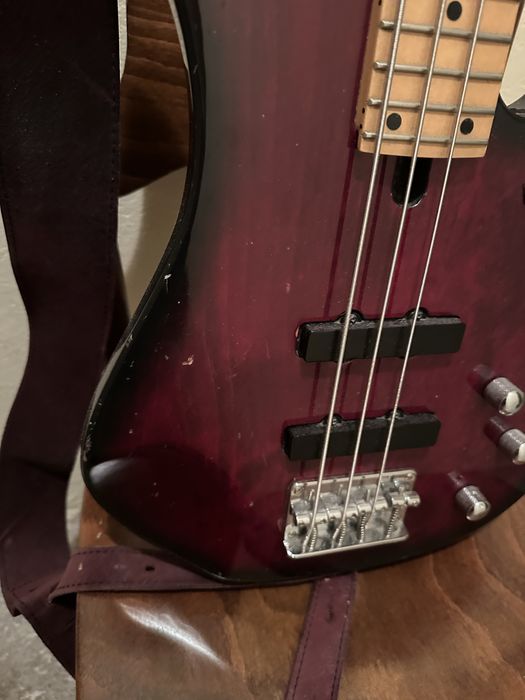 Gitara basowa mayones