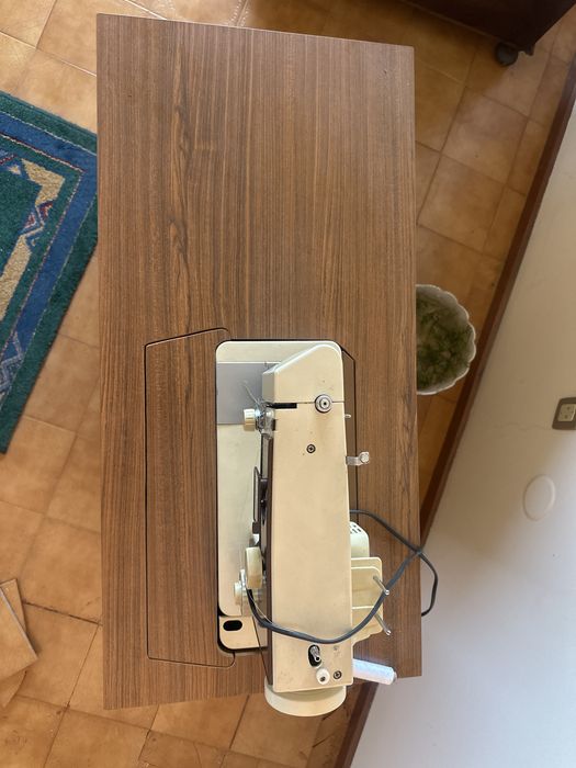 Maquina de costura Oliva comercial