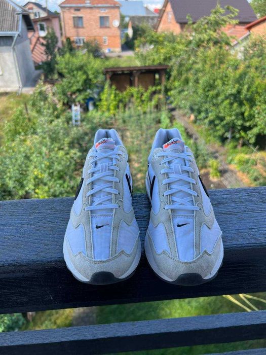 Кросівки Nike Air Max Dawn (42.5)