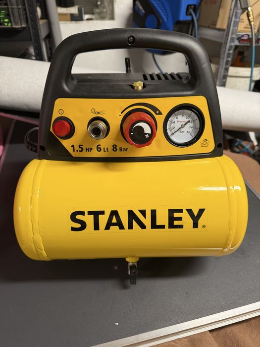 Kompresor bezolejowy Stanley 6l 8 bar