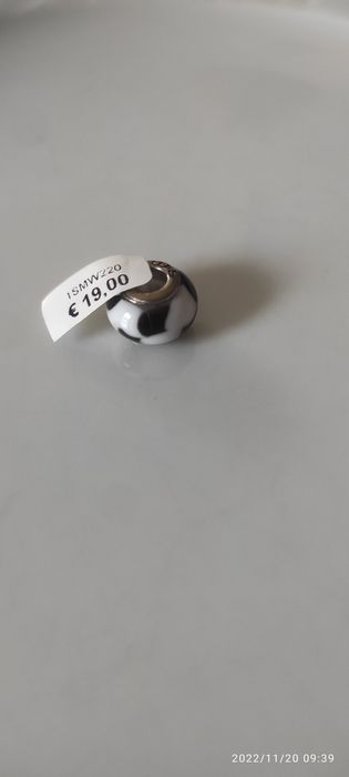 Contas em vidro e prata marca SMW