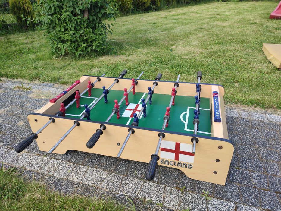 Piłkarzyki stół do gry w pilkarzyki