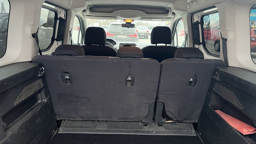 Пежо рифтер . Партнер